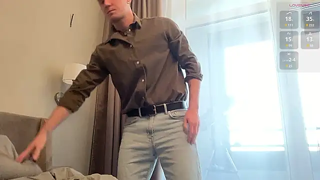 cute mark online show from 02-21-26, 01:34