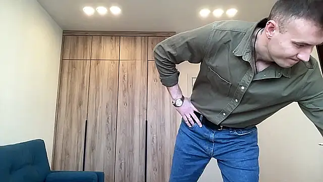 cute mark online show from 03-28-26, 05:29