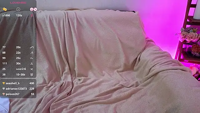 Snapshot of moonlight8_ chatting on 02-22-25, 06:52 moonlight8 online show from 02-22-25, 06:52