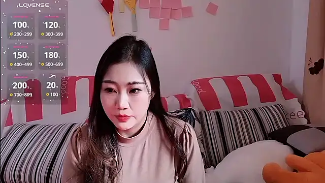 Snapshot of Kele-168 chatting on 12-15-24, 08:41 Kele-168 online show from 12-15-24, 08:41