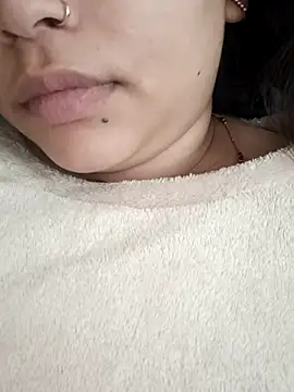 rituu07 online show from 02-12-25, 07:44