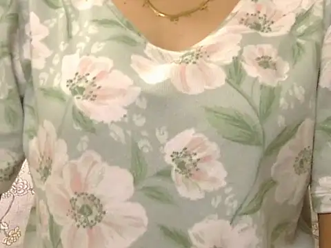 Snapshot of _FluffyHxney_ chatting on 10-09-25, 04:05 FluffyHxney online show from 10-09-25, 04:05