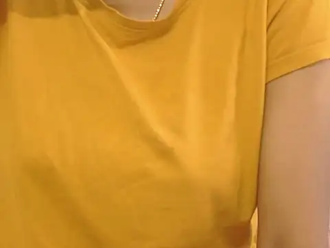 Snapshot of _FluffyHxney_ chatting on 11-03-25, 02:46 FluffyHxney online show from 11-03-25, 02:46