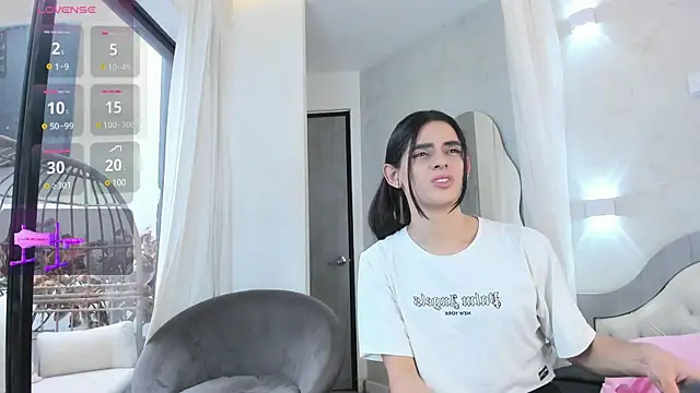 Snapshot of Venusflame__ chatting on 02-27-25, 01:38 Venusflame online show from 02-27-25, 01:38