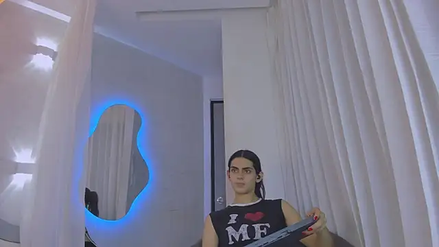 Snapshot of Venusflame__ chatting on 03-05-25, 11:38 Venusflame online show from 03-05-25, 11:38