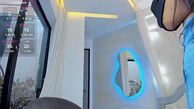 Snapshot of Venusflame__ chatting on 10-20-25, 11:54 Venusflame online show from 10-20-25, 11:54