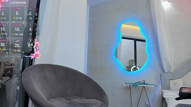 Snapshot of Venusflame__ chatting on 11-05-25, 12:16 Venusflame online show from 11-05-25, 12:16