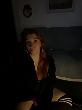 Snapshot of Stoner_BarbieXX chatting on 12-18-25, 11:11 Stoner BarbieXX online show from 12-18-25, 11:11