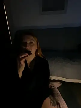 Snapshot of Stoner_BarbieXX chatting on 02-12-26, 10:49 Stoner BarbieXX online show from 02-12-26, 10:49