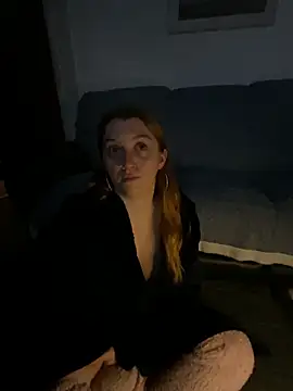 Snapshot of Stoner_BarbieXX chatting on 03-11-26, 10:49 Stoner BarbieXX online show from 03-11-26, 10:49