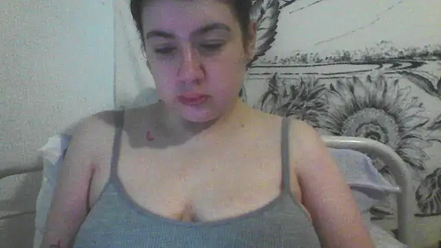 CamilaCherryX online show from 11-04-25, 03:33