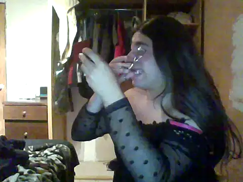 Yasmin Paez99 online show from 11-08-25, 02:45