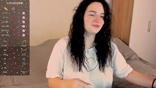 Snapshot of __Latisha__ chatting on 02-18-25, 04:16   Latisha   online show from 02-18-25, 04:16