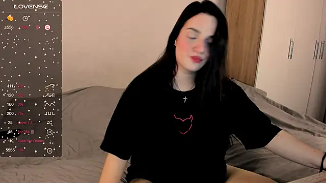 Snapshot of __Latisha__ chatting on 02-27-25, 03:58   Latisha   online show from 02-27-25, 03:58