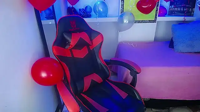 zoe connor19 online show from 02-14-25, 02:39