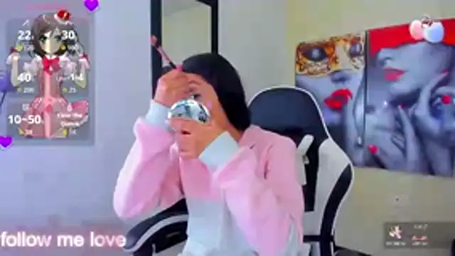 zoe connor19 online show from 11-12-25, 07:46