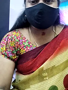 Snapshot of Tamilrojanew chatting on 10-29-25, 08:27 Tamilrojanew online show from 10-29-25, 08:27