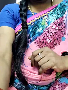 Snapshot of Tamilrojanew chatting on 11-01-25, 07:10 Tamilrojanew online show from 11-01-25, 07:10