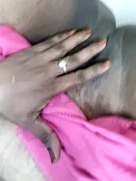 Snapshot of Tamilrojanew chatting on 11-02-25, 01:08 Tamilrojanew online show from 11-02-25, 01:08