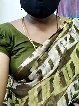 Snapshot of Tamilrojanew chatting on 11-02-25, 03:58 Tamilrojanew online show from 11-02-25, 03:58