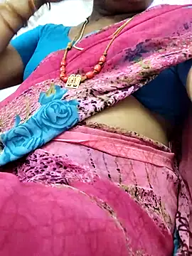 Snapshot of Tamilrojanew chatting on 11-03-25, 07:09 Tamilrojanew online show from 11-03-25, 07:09