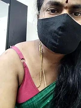 Snapshot of Tamilrojanew chatting on 11-12-25, 06:30 Tamilrojanew online show from 11-12-25, 06:30