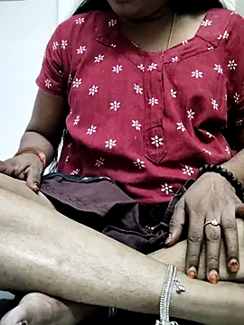 Snapshot of Tamilrojanew chatting on 11-14-25, 10:03 Tamilrojanew online show from 11-14-25, 10:03