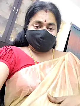 Snapshot of Tamilrojanew chatting on 11-18-25, 05:28 Tamilrojanew online show from 11-18-25, 05:28