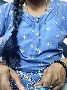 Snapshot of Tamilrojanew chatting on 11-27-25, 09:00 Tamilrojanew online show from 11-27-25, 09:00