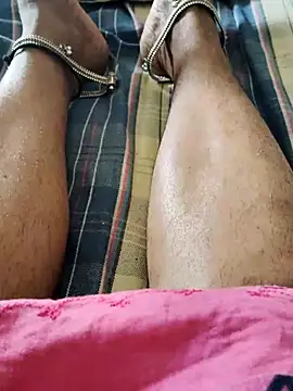 Snapshot of Tamilrojanew chatting on 11-29-25, 06:05 Tamilrojanew online show from 11-29-25, 06:05