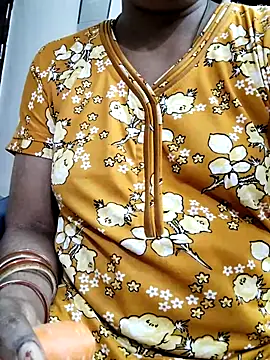 Snapshot of Tamilrojanew chatting on 11-30-25, 05:50 Tamilrojanew online show from 11-30-25, 05:50