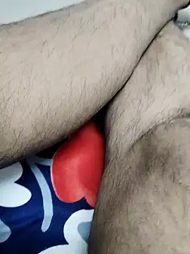 Snapshot of Tamilrojanew chatting on 12-14-25, 07:03 Tamilrojanew online show from 12-14-25, 07:03