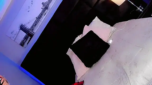 Snapshot of Shanelengel chatting on 02-09-25, 12:06 Shanelengel online show from 02-09-25, 12:06