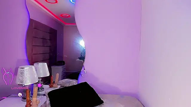 Snapshot of Shanelengel chatting on 11-03-25, 05:42 Shanelengel online show from 11-03-25, 05:42