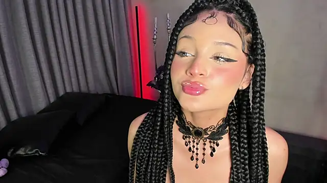 Morgan Hilll  online show from 10-06-25, 11:51