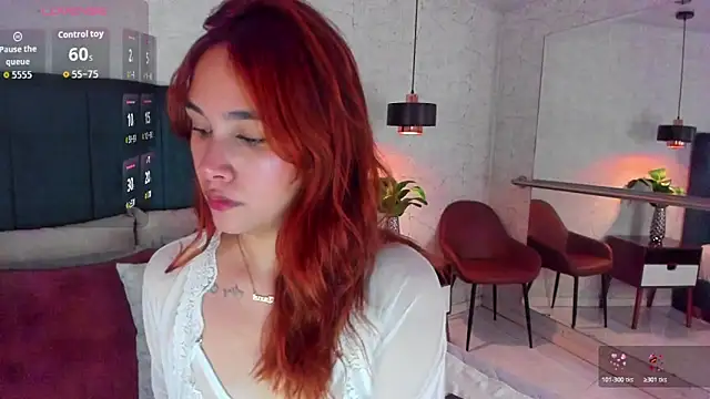 Snapshot of AdeleAndersonn chatting on 05-12-26, 07:11 AdeleAndersonn online show from 05-12-26, 07:11