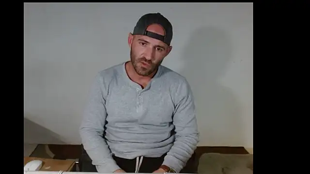 Snapshot of TheNakedPreacher chatting on 03-02-25, 12:54 TheNakedPreacher online show from 03-02-25, 12:54