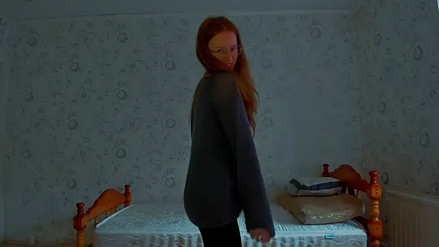 Fire Luna online show from 04-27-26, 12:36