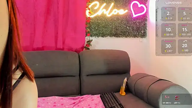 Snapshot of Chloesmithx_ chatting on 01-04-25, 02:14 Chloesmithx online show from 01-04-25, 02:14