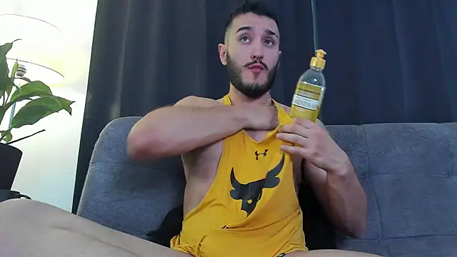 Snapshot of Zionmattis chatting on 12-11-24, 01:47 Zionmattis online show from 12-11-24, 01:47