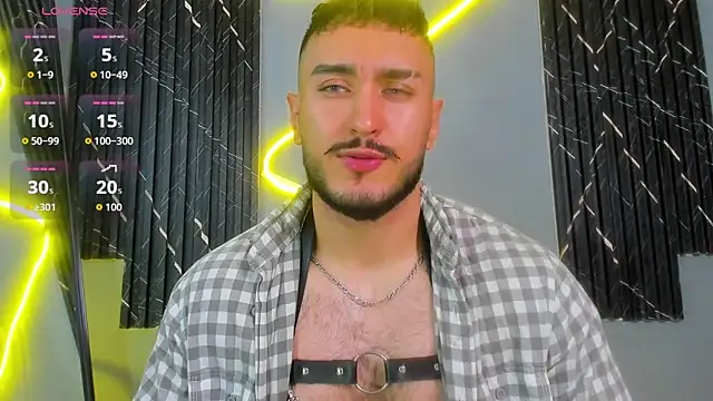 Snapshot of Zionmattis chatting on 09-28-25, 12:38 Zionmattis online show from 09-28-25, 12:38