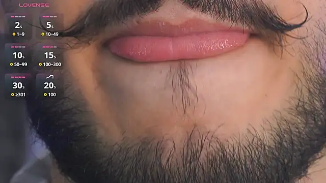 Snapshot of Zionmattis chatting on 11-08-25, 11:36 Zionmattis online show from 11-08-25, 11:36