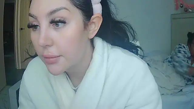 vanilla chocolate23 online show from 12-04-25, 10:02