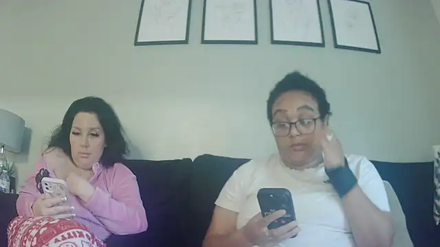 vanilla chocolate23 online show from 01-16-26, 09:24