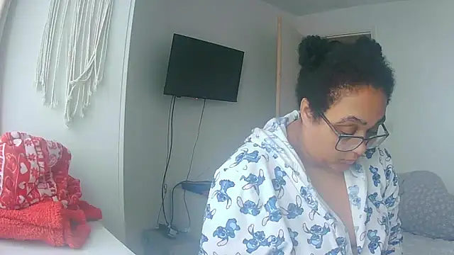 vanilla chocolate23 online show from 02-16-26, 11:39