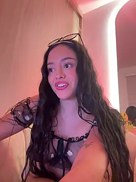 kenndall 21 online show from 12-10-24, 05:28