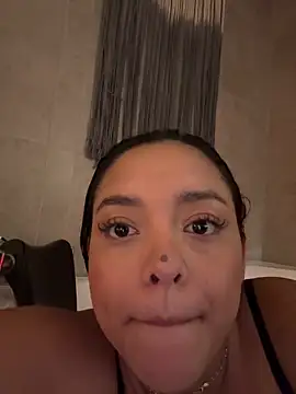 kenndall 21 online show from 02-04-25, 05:10