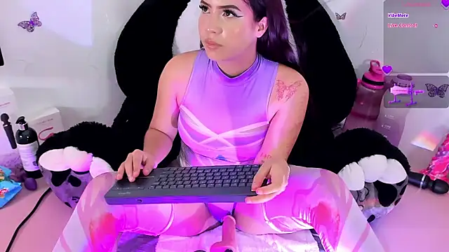 IamSteph13 online show from 01-03-25, 03:16