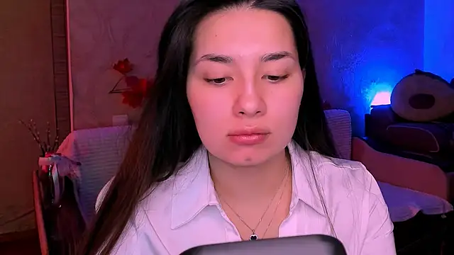 Snapshot of Swee_Alicee chatting on 03-20-25, 12:11 Swee Alicee online show from 03-20-25, 12:11