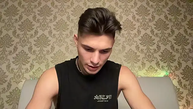 denlover1 online show from 02-12-25, 03:27